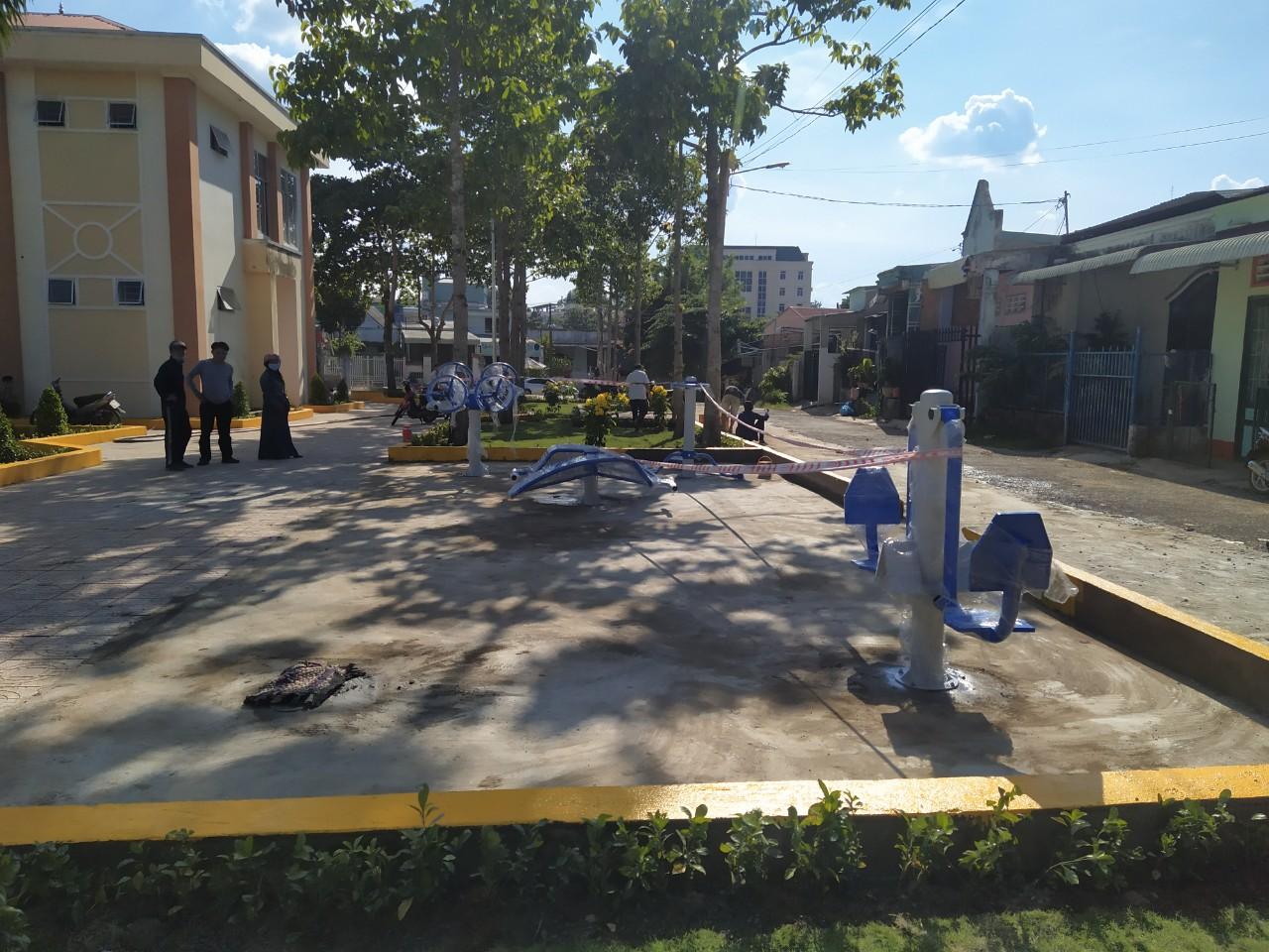 3 LỢI ÍCH CHO TRẺ KHI TẬP THỂ DỤC BẰNG THIẾT BỊ THỂ THAO NGOÀI TRỜI