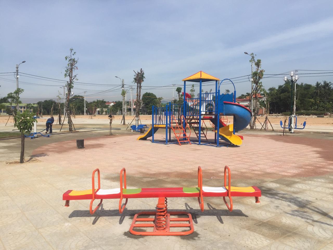 CÁC YẾU TỐ ẢNH HƯỞNG ĐẾN GIÁ DỤNG CỤ THỂ THAO NGOÀI TRỜI