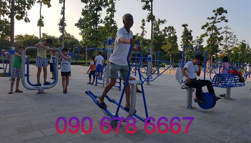 Hướng dẫn cách hít thở khi sử dụng dụng cụ thể thao ngoài trời