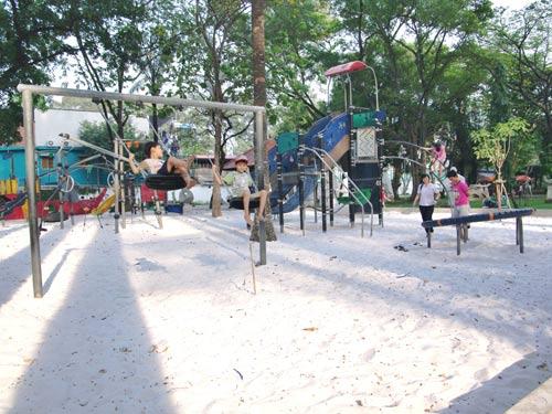 Hướng dẫn chọn dụng cụ thể thao sân vườn chất lượng theo mục dịch tập luyện